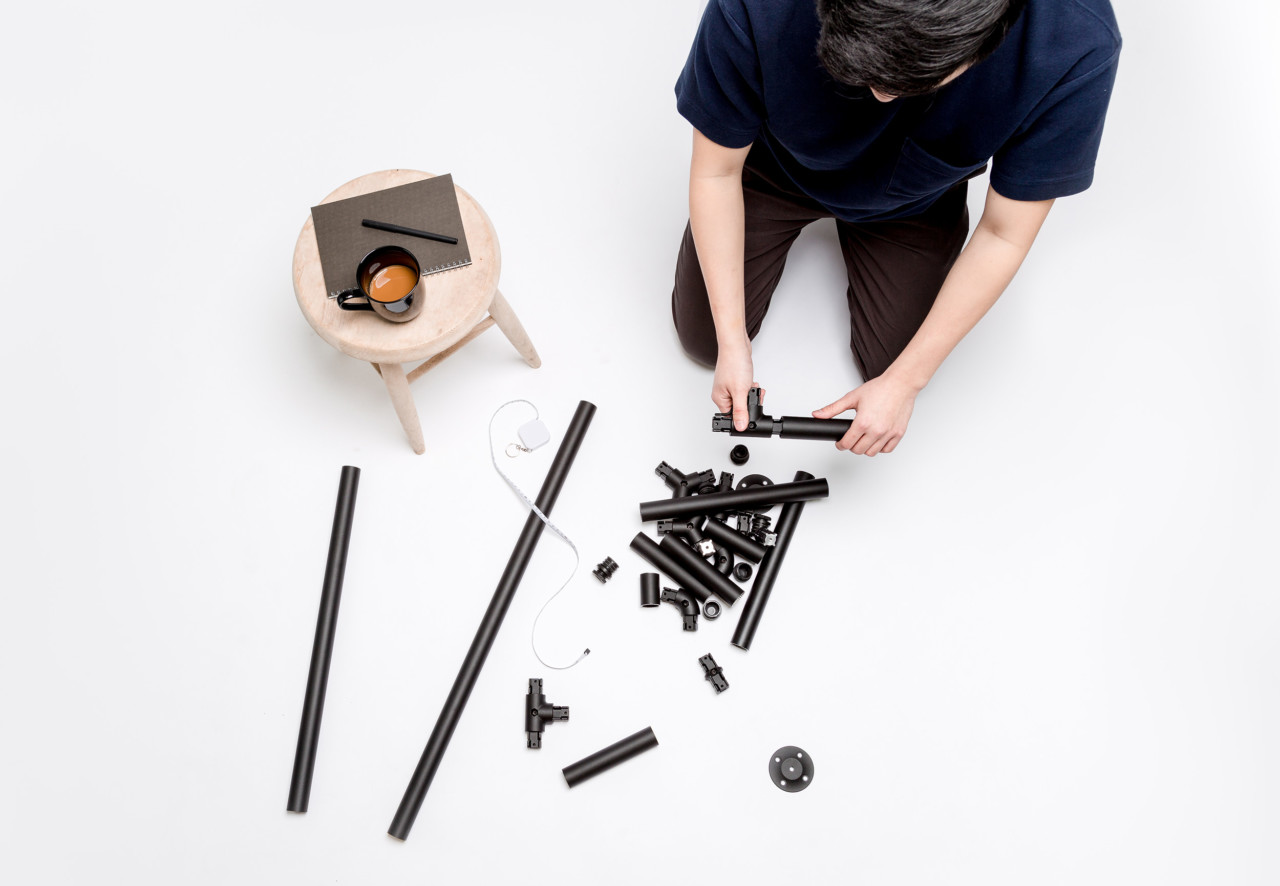 Assembling Aalo modular furniture